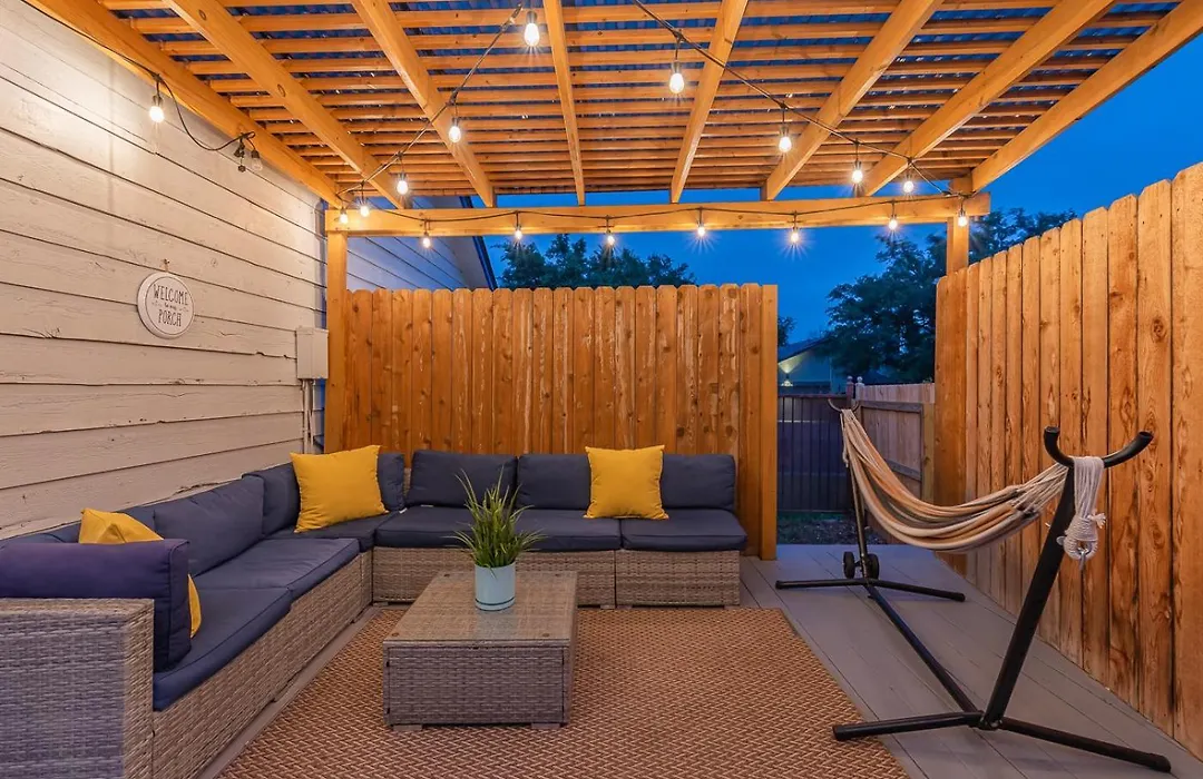 Heated Pool Escape Game Room Near Six Flags-1